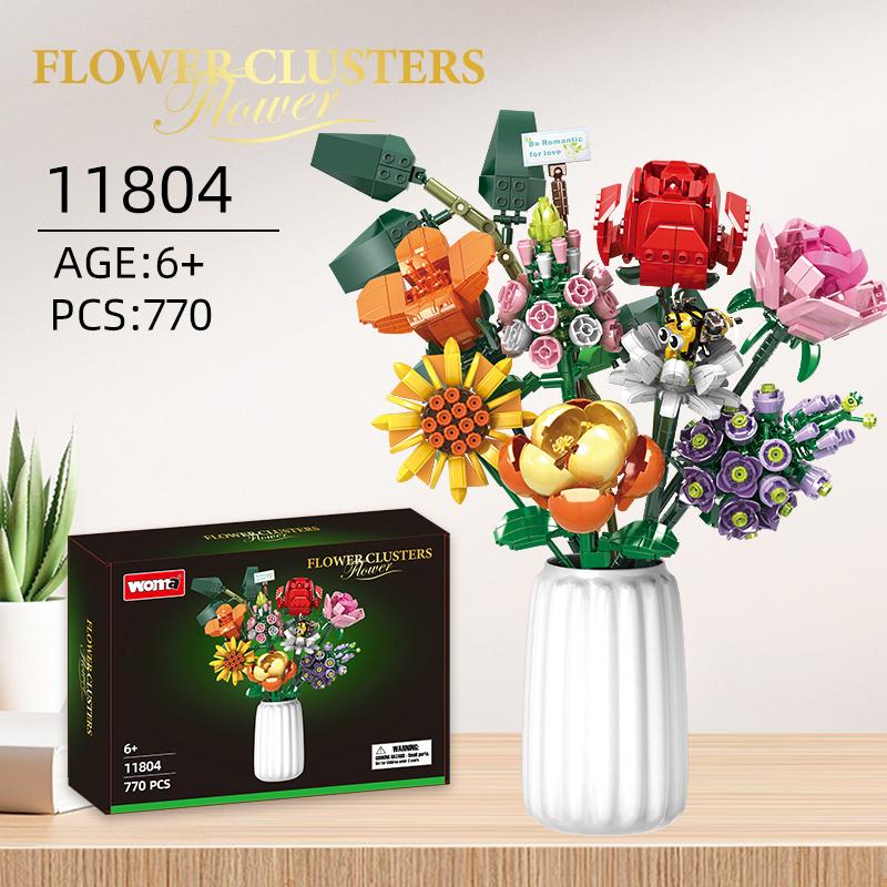 Flower Bouquet Building Set, 8 Artificial Flowers with Bee